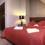 B&B Mesa Grill Restaurant Cafe 3*