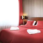 Nocleg ze śniadaniem Mesa Grill Restaurant Cafe 3*
