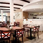 Mesa Grill Restaurant Cafe B&B