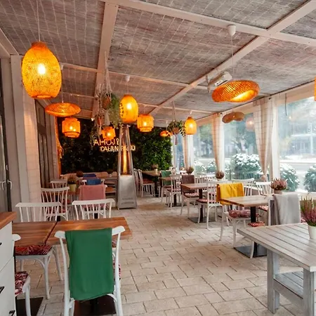 Bed & Breakfast Mesa Grill Restaurant Cafe Dźwirzyno