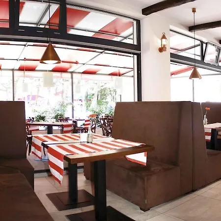 ベッド・アンド・ブレックファスト Mesa Grill Restaurant Cafe