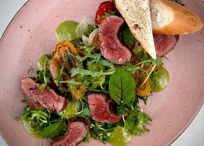 Mesa Grill Restaurant Cafe Bed & Breakfast Dzwirzyno