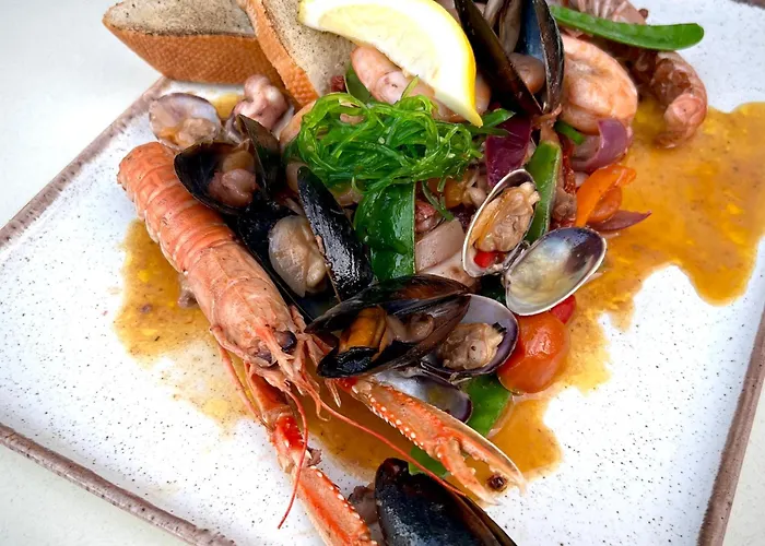 Mesa Grill Restaurant Cafe Дзвижино