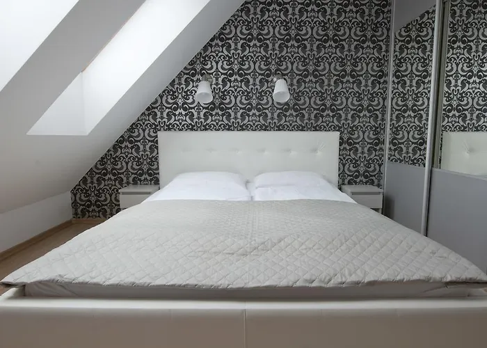 Mesa Grill Restaurant Cafe 3*